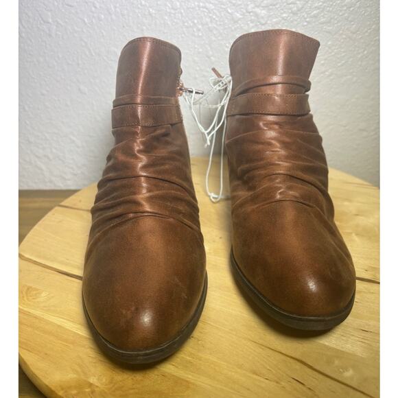 Yuu 'Norah' brown Faux Leather booties size 11 NWT - Picture 5 of 6